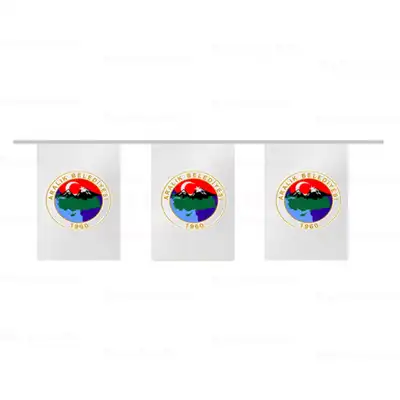 Aralk Belediyesi pe Dizili Bayraklar