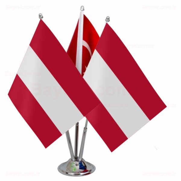 Avusturya 3 l Masa Bayrak