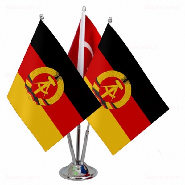 Doğu Almanya 3 lü Masa Bayrak