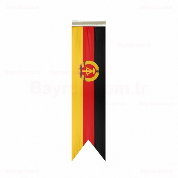 Doğu Almanya L Masa Bayrağı
