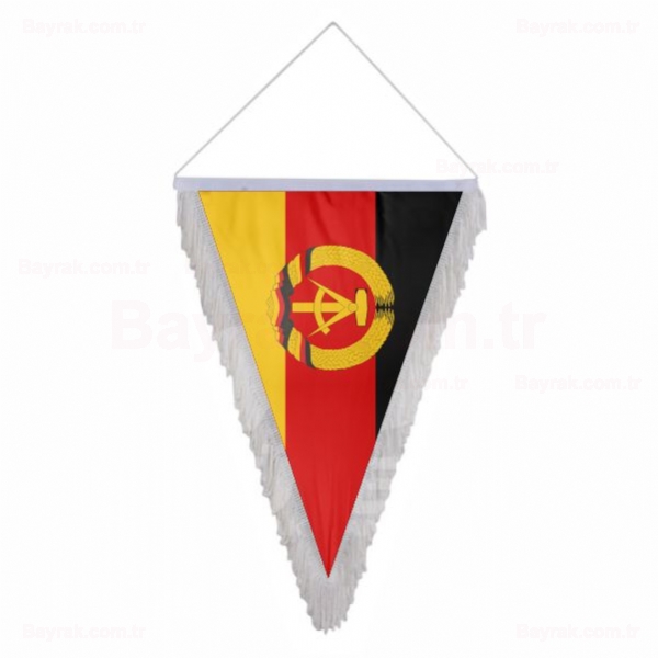 Doğu Almanya Üçgen Saçaklı Bayrak