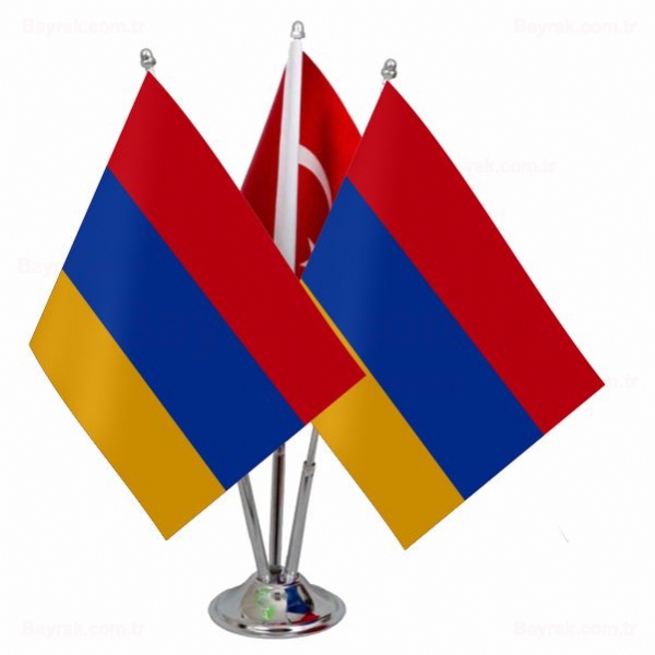 Ermenistan 3 l Masa Bayrak