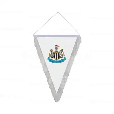 Newcastle United gen Saakl Bayrak