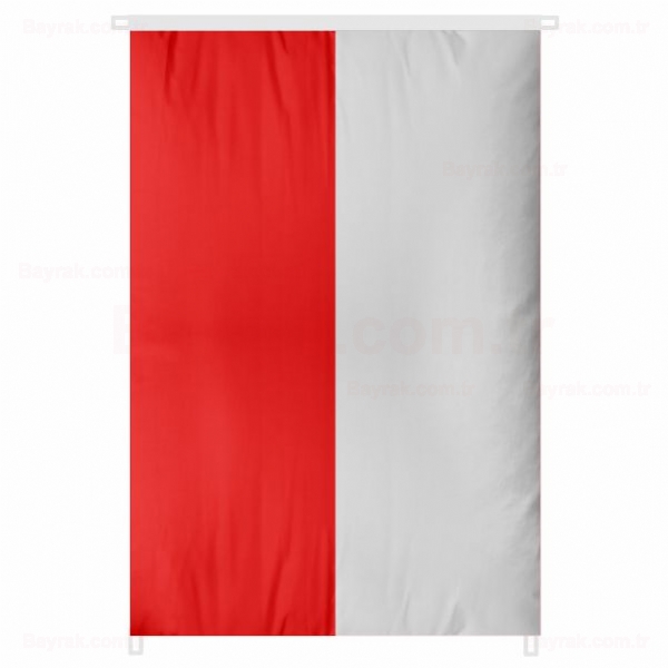 Polonya Bina Boyu Bayrak