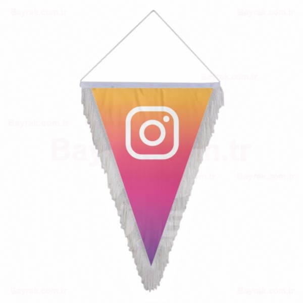 Zeminli Instagram gen Saakl Bayrak